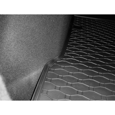 Vana do kufru Rigum na Dacia Duster I., pohon 4x2, od roku 2010 - 2018