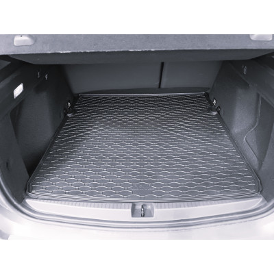 Vana do kufru Rigum na Dacia Duster I., pohon 4x4, od roku 2010 - 2018