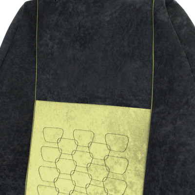 Autopotahy na míru, model Laura na Škoda Octavia IV., od roku 2020, se zadní loketní opěrkou