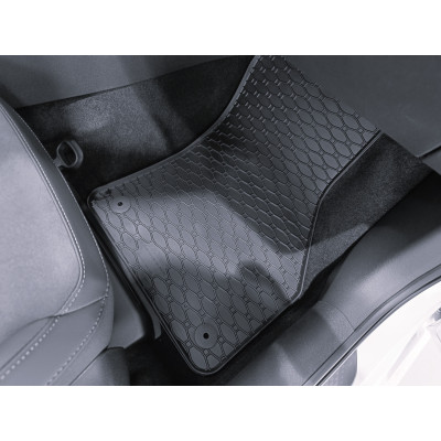 Gumové autokoberce na Volkswagen Golf VIII., eTSI hatchback i variant, Rigum