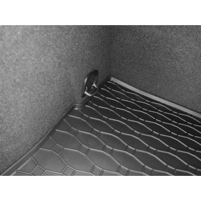 Vana do kufru na VW Golf VII., hatchback, horní poloha, Rigum