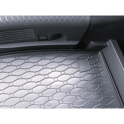 Vana do kufru na Hyundai I 30, hatchback, od r. 2017, dolní podlaha