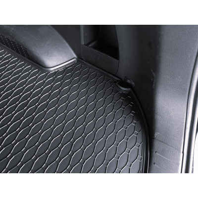 Vana do kufru na Hyundai Santa Fe, od roku 2019, Rigum