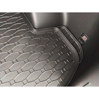 Vana do kufru na Hyundai Tucson, od r. 2021, Rigum