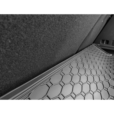 Vana do kufru na Kia Stonic, od roku 2021, dolní poloha, Rigum