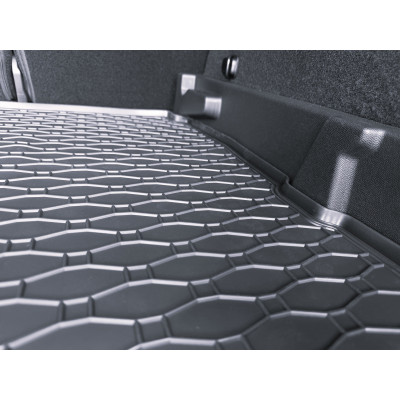 Vana do kufru na Peugeot 3008 MHEV, od roku 2024, Rigum