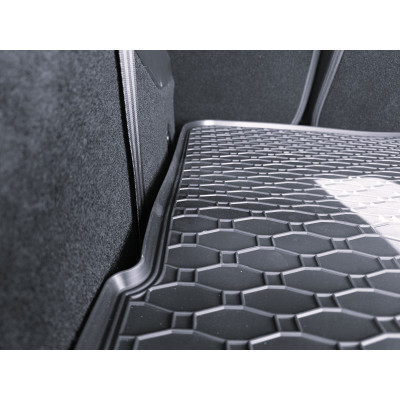 Vana do kufru na Peugeot 5008, od roku 2024, Rigum